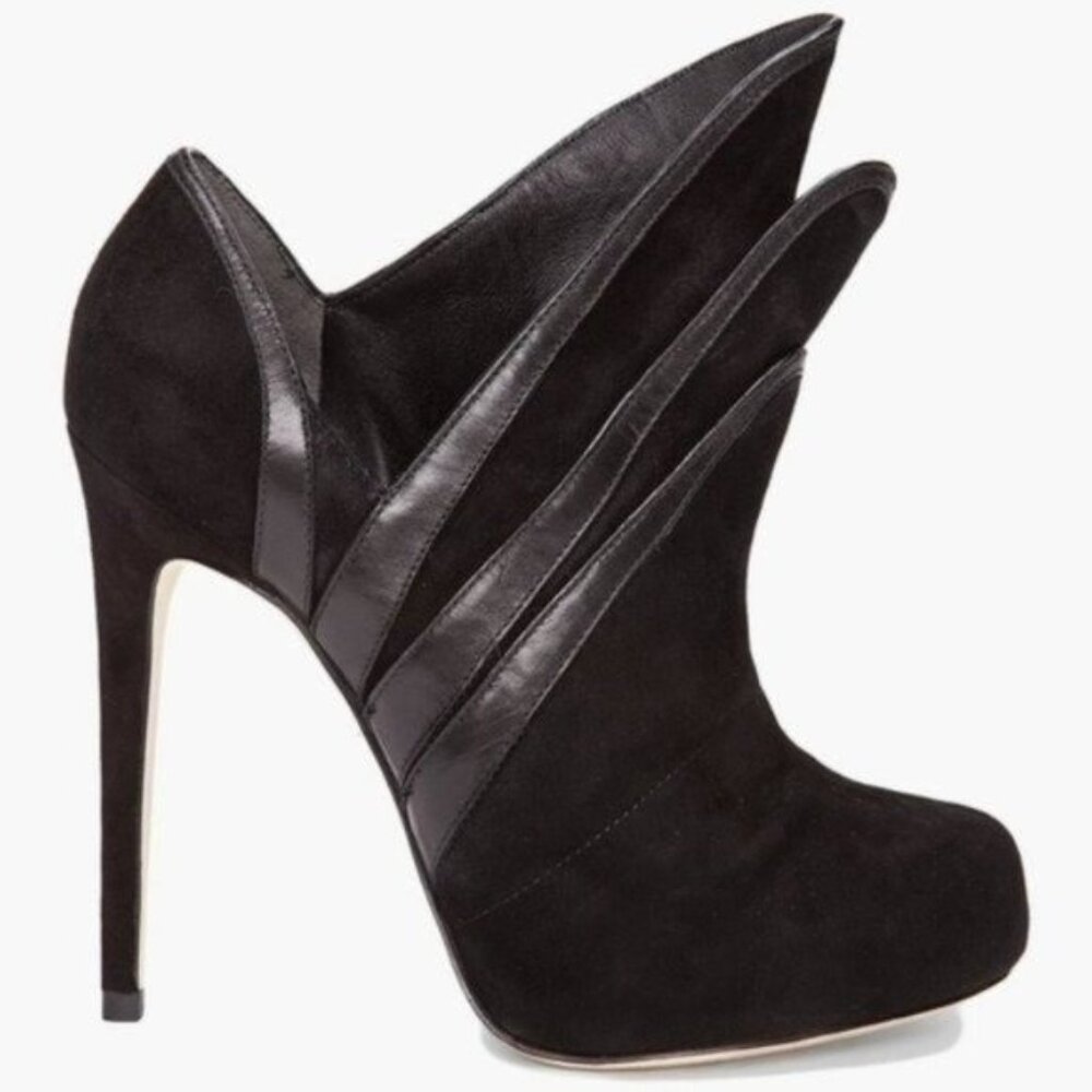 Alejandro Ingelmo  Origami Suede Collar Ankle Boot 38